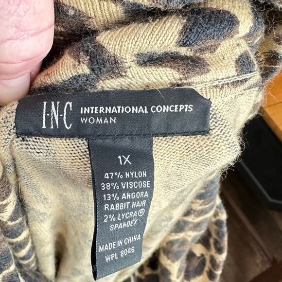 INC Angora Blend Leopard Cowl Neck Tunic Sweater Size 1X - Picture 4 of 5